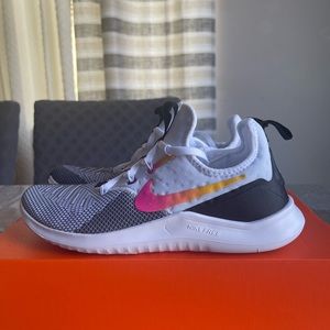 Nike Free TR 8 Laser Fuchsia Women’s Running Shoes Black Pink Size 7.5